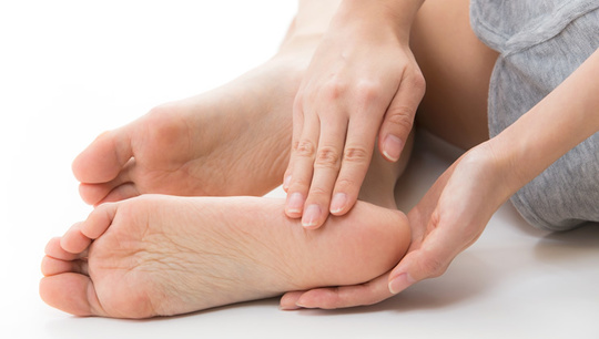 タコ 魚の目 角質ケア 葛飾区 亀有駅から徒歩90秒で巻き爪 タコ 魚の目の治療 巻き爪治療専門サイト